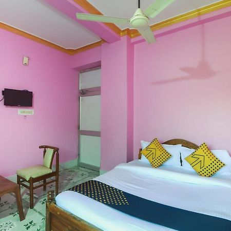 Kendrapara Spot On 65043 Hotel Kalinga Palace מראה חיצוני תמונה