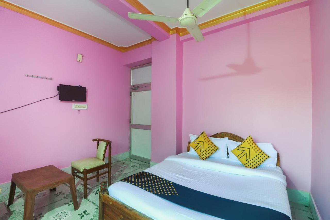Kendrapara Spot On 65043 Hotel Kalinga Palace מראה חיצוני תמונה
